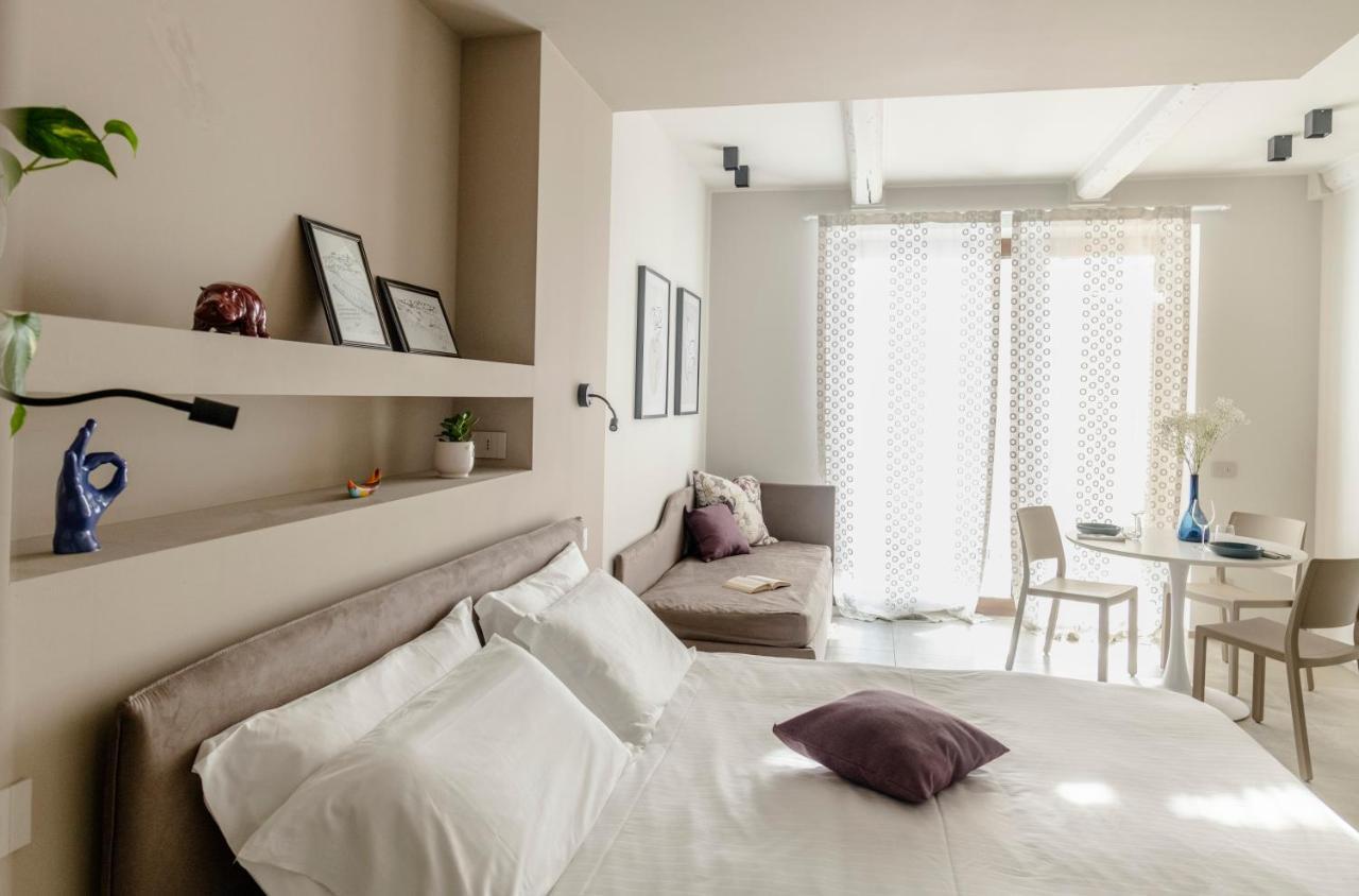 Il Cortile Suites Diano dʼAlba Εξωτερικό φωτογραφία