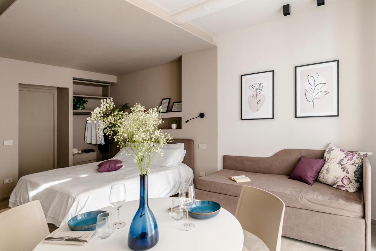 Il Cortile Suites Diano dʼAlba Εξωτερικό φωτογραφία